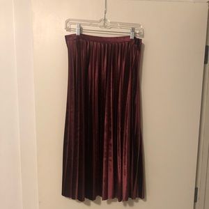 Banana Republic pleated midi skirt size 2